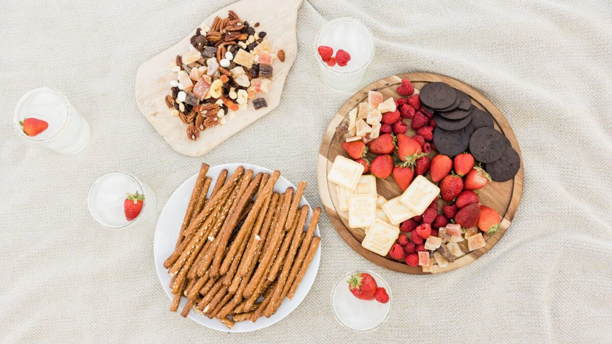 Zdrowe przekąski do 200 kalorii – jakie niskokaloryczne słodycze wybrać?